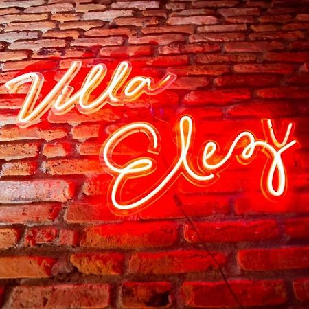 Villa Elezi Korce Ngoại thất bức ảnh