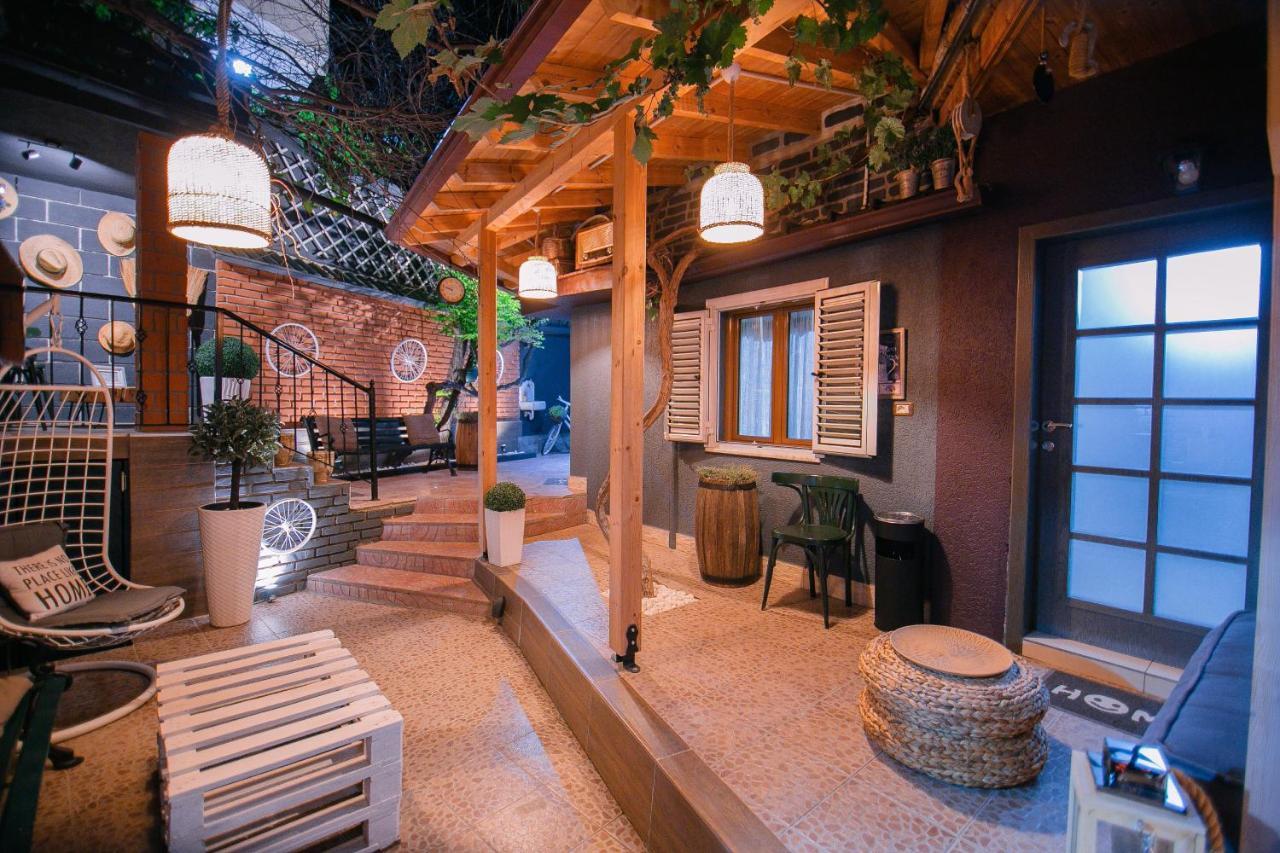 Villa Elezi Korce Ngoại thất bức ảnh