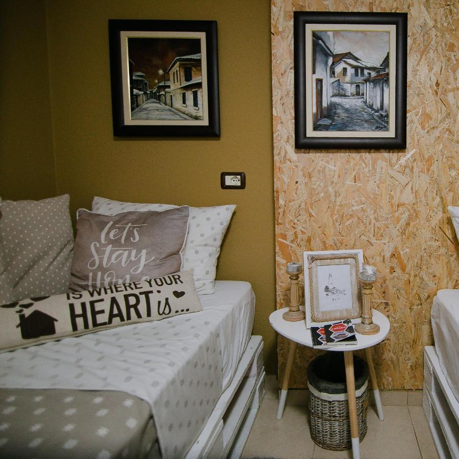 Villa Elezi Korce Ngoại thất bức ảnh