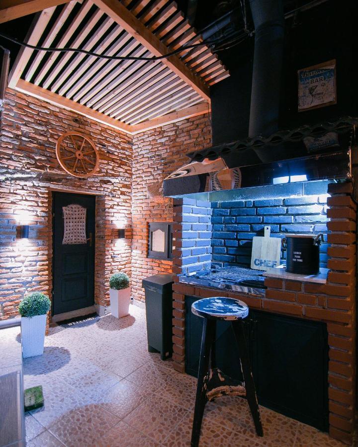 Villa Elezi Korce Ngoại thất bức ảnh