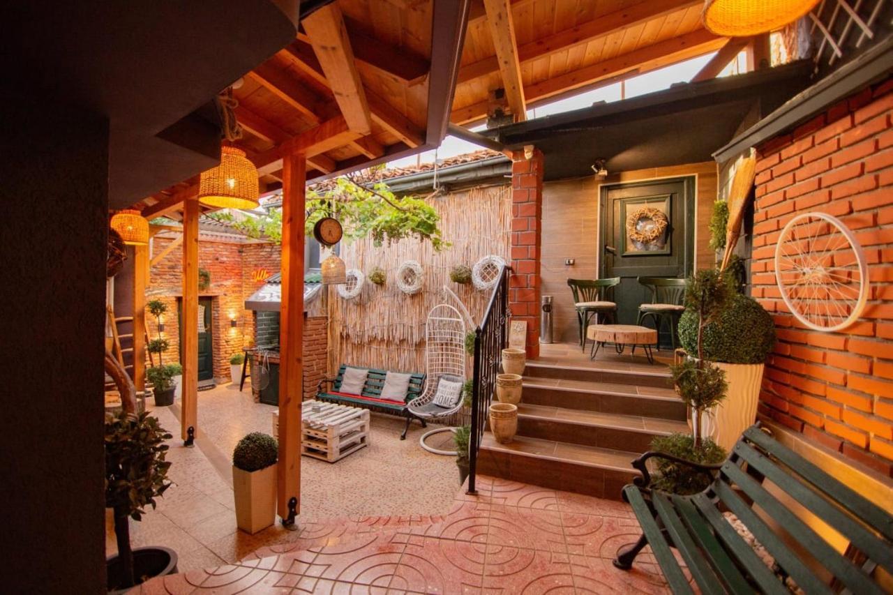 Villa Elezi Korce Ngoại thất bức ảnh