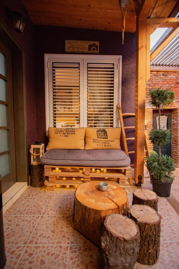 Villa Elezi Korce Ngoại thất bức ảnh