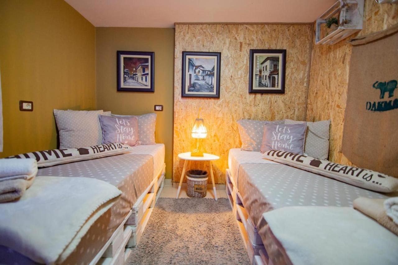 Villa Elezi Korce Ngoại thất bức ảnh