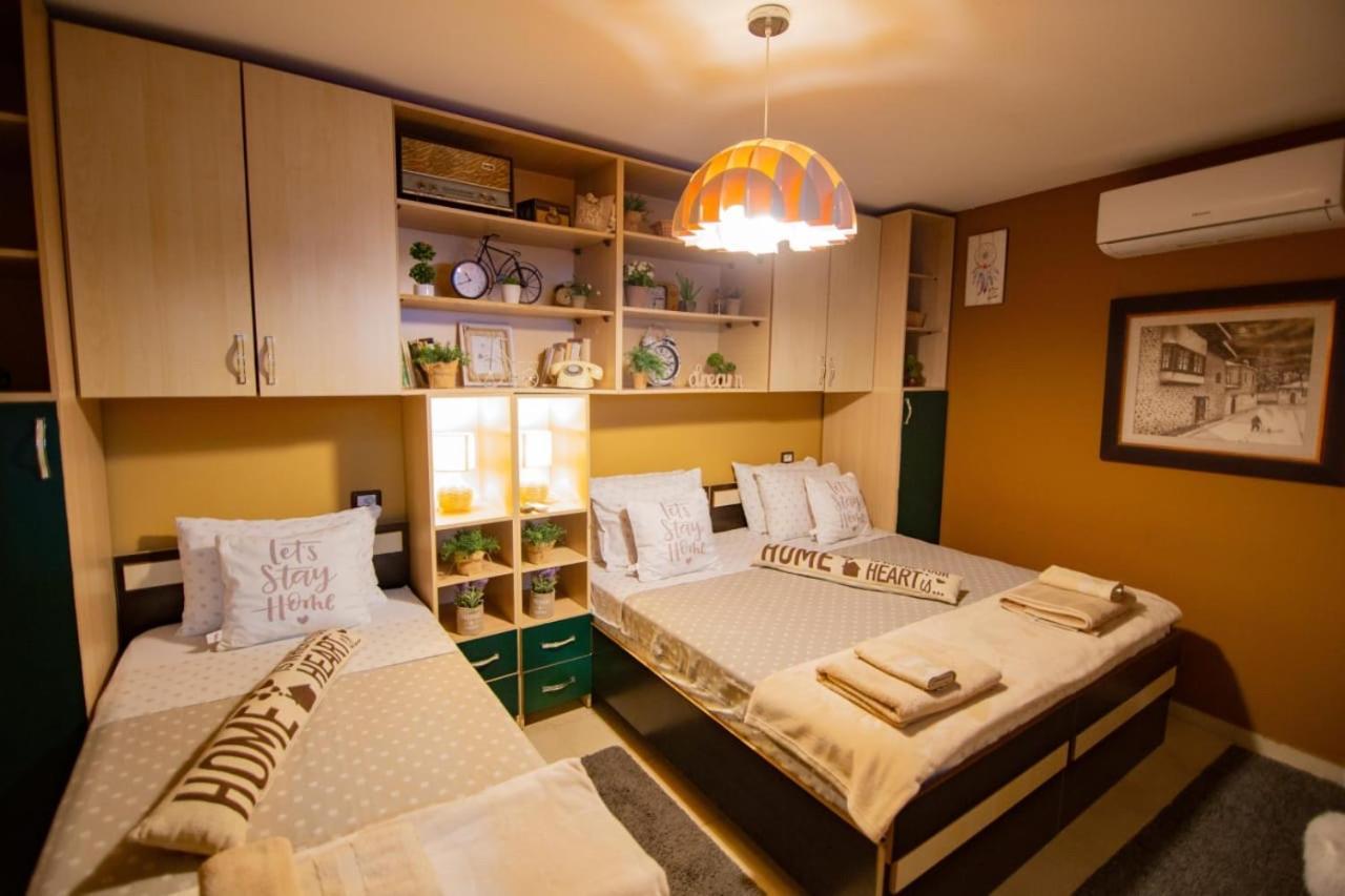 Villa Elezi Korce Ngoại thất bức ảnh