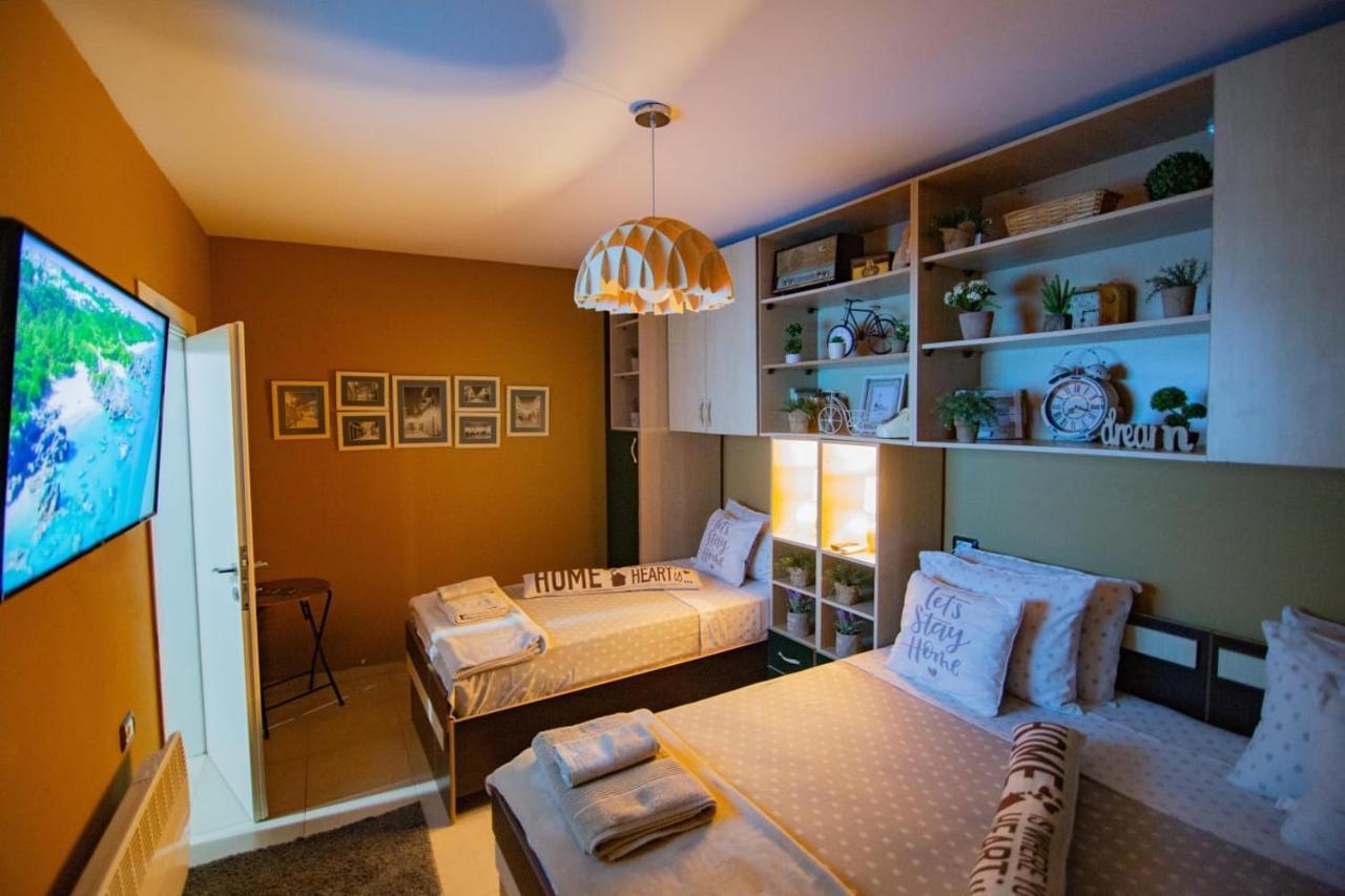 Villa Elezi Korce Ngoại thất bức ảnh