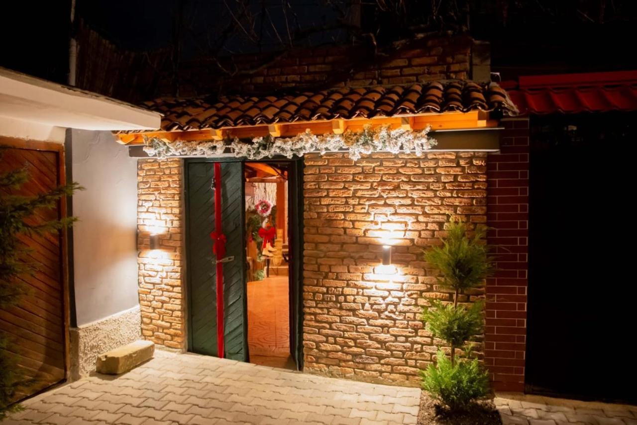 Villa Elezi Korce Ngoại thất bức ảnh